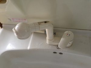 クリナップ洗面化粧台漏水修理 ｔｏｔｏプロショップ 水彩工房 住宅リフォームのご相談は 北奥設備